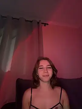 Snapshot of Aneruivinhaa chatting on 02.15.26 Aneruivinhaa online show from 02.15.26