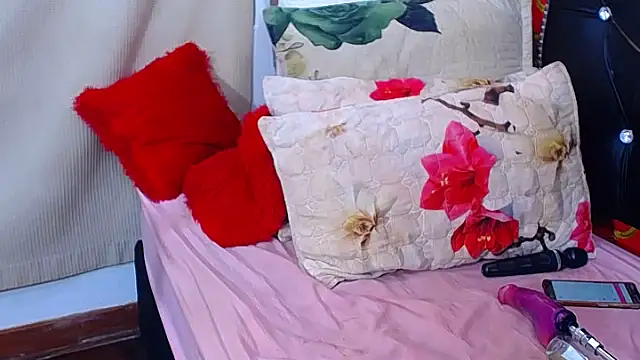 MaturePrettyLady01 online show from 06.24.26