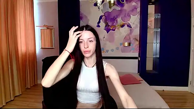 NoirDiva online show from 05.08.26