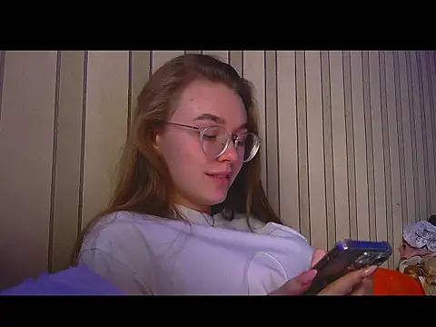 Snapshot of melissashineee chatting on 02.19.26 melissashineee online show from 02.19.26