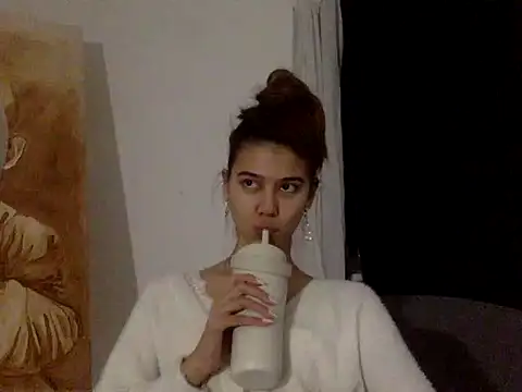 KiraVixenSweet online show from 03.01.26