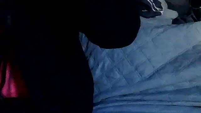 Snapshot of luanahot1 chatting on 04.26.26 luanahot1 online show from 04.26.26