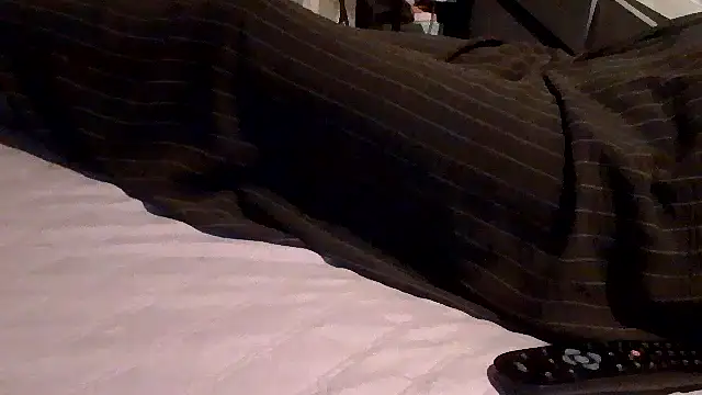 Snapshot of luanahot1 chatting on 05.27.26 luanahot1 online show from 05.27.26