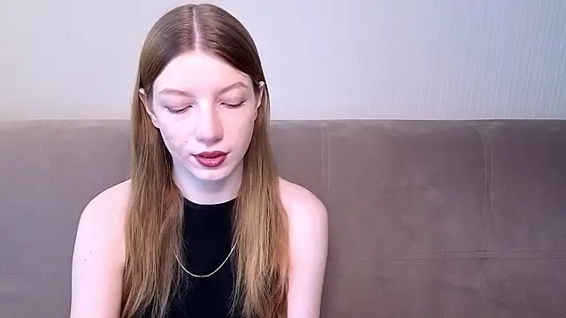 Snapshot of -kamiko chatting on 02.15.26 -kamiko online show from 02.15.26