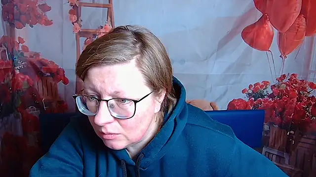 Snapshot of RadaChudna chatting on 02.17.26 RadaChudna online show from 02.17.26