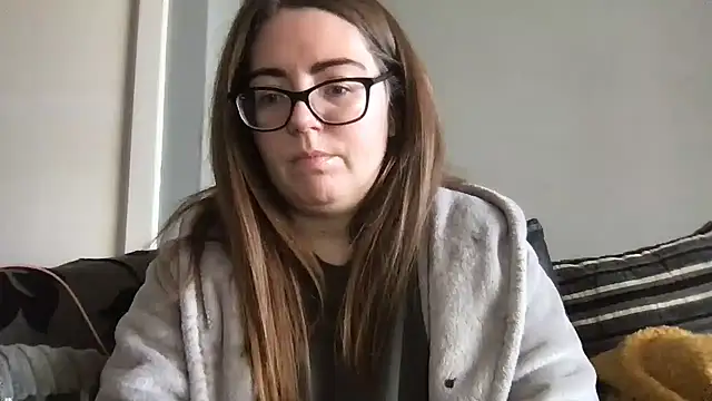 Snapshot of CurvyBx chatting on 03.03.26 CurvyBx online show from 03.03.26