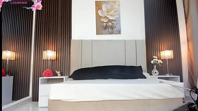  MiLa Dyva online show from 03.05.26