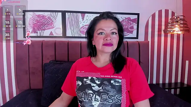 Saray Becker  online show from 02.28.26