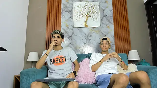 YOUNG BOYS HELL online show from 03.17.26