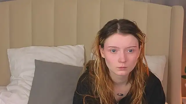 AlyssFrost online show from 06.26.26