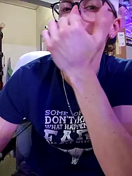 Snapshot of wranglerwayne chatting on 02.25.26 wranglerwayne online show from 02.25.26