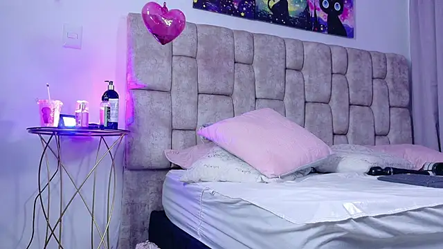 Snapshot of MiiaBlumm_ chatting on 02.24.26 MiiaBlumm online show from 02.24.26