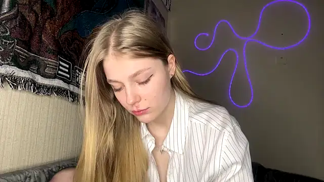 CassandraMur online show from 02.27.26