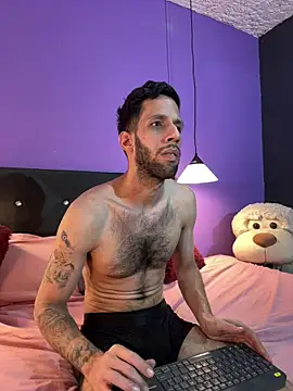 Snapshot of Karim_mansur chatting on 02.24.26 Karim mansur online show from 02.24.26