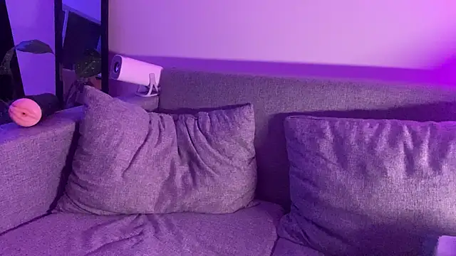 Heytincho online show from 02.23.26