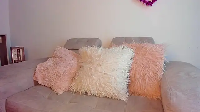 Snapshot of Tylla__ chatting on 02.24.26 Tylla online show from 02.24.26