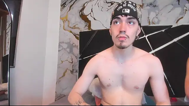 Couple In Heat online show from 03.24.26