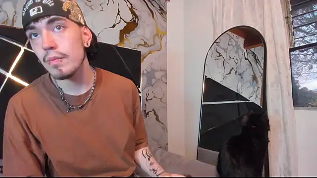 Couple In Heat online show from 03.31.26