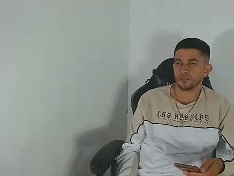 Snapshot of _Grasshopper chatting on 02.20.26 Grasshopper online show from 02.20.26