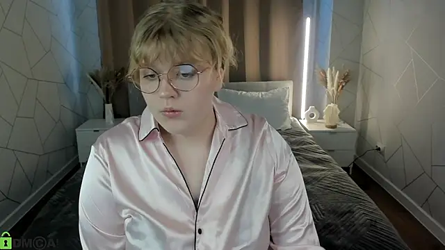 luna c0ra online show from 03.19.26