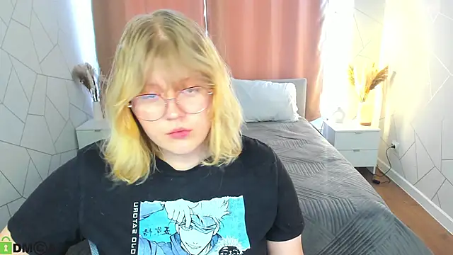 luna c0ra online show from 04.09.26