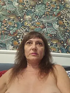 Snapshot of SaraGina chatting on 07.22.26 SaraGina online show from 07.22.26