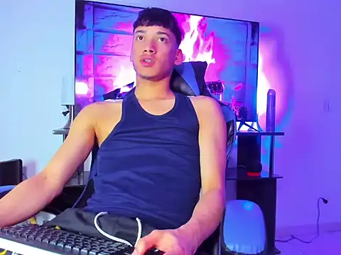 Lyam Russo online show from 03.17.26