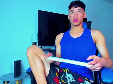 Lyam Russo online show from 04.02.26