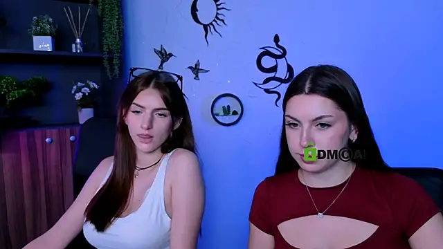 Snapshot of amalialowell chatting on 07.17.26 amalialowell online show from 07.17.26
