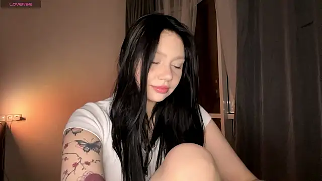 Snapshot of RaquelsHusband chatting on 02.19.26 RaquelsHusband online show from 02.19.26