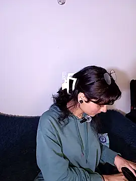 Lili  Clan online show from 03.04.26