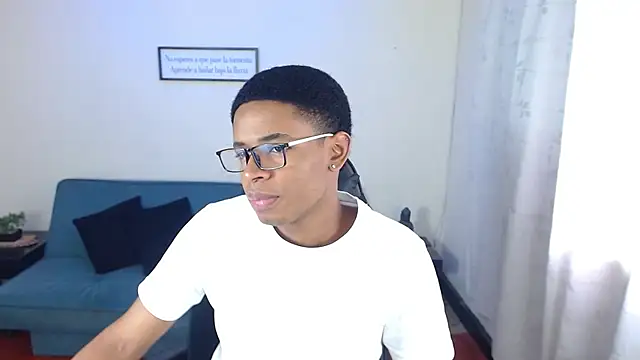 Snapshot of liiam3 chatting on 02.21.26 liiam3 online show from 02.21.26