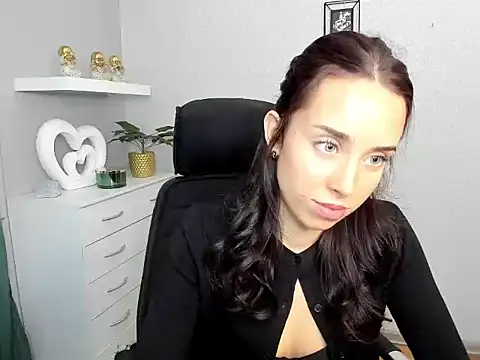 AdeleSolo online show from 02.25.26