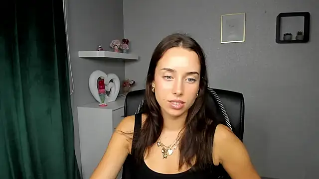 AdeleSolo online show from 07.02.26