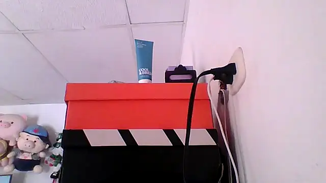 pocahontas hotty online show from 04.17.26