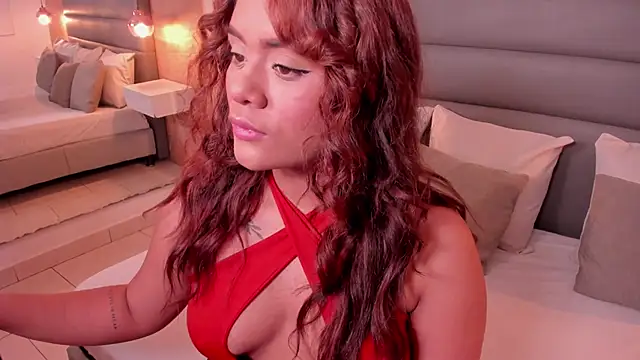 Snapshot of _scarlett_rosse chatting on 02.18.26 scarlett rosse online show from 02.18.26