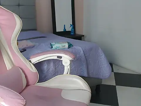 Snapshot of AriaDeLuca chatting on 02.19.26 AriaDeLuca online show from 02.19.26