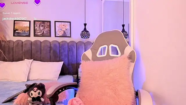 Bella  Peach online show from 04.11.26