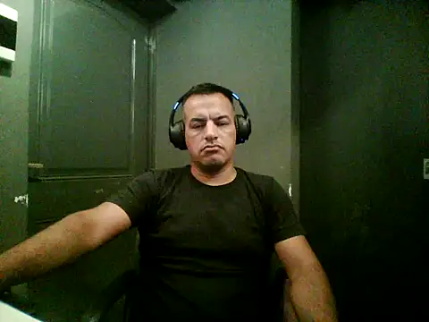 Valenthe26 online show from 02.17.26