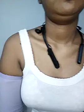 ASHANYA JAYASOORIYA online show from 04.15.26