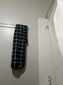 lawlesslovemaker69 online show from 04.17.26