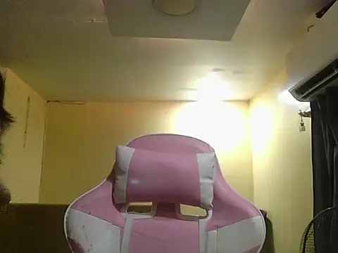 Luna Moonfang online show from 04.14.26