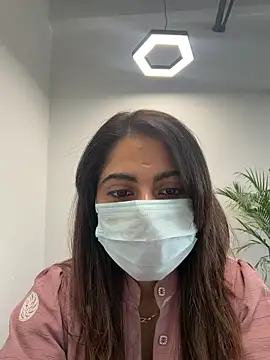 Snapshot of ISHA-STRIP chatting on 03.25.26 ISHA-STRIP online show from 03.25.26
