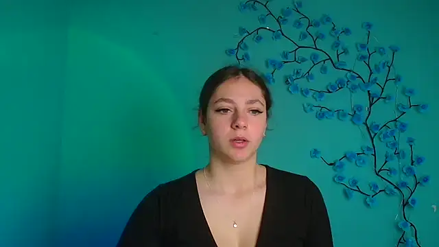 KissMeJulia online show from 04.09.26