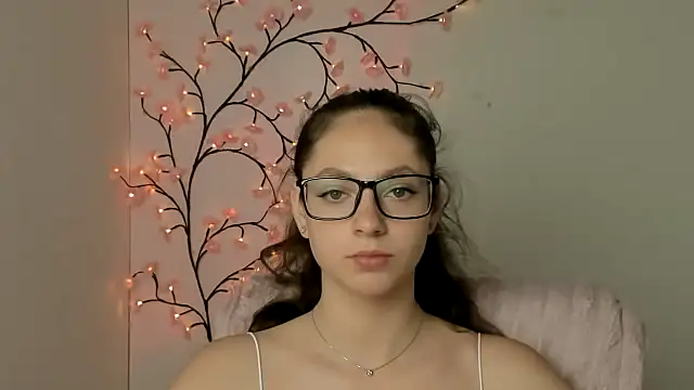 KissMeJulia online show from 06.26.26
