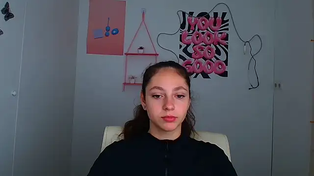 KissMeJulia online show from 07.07.26