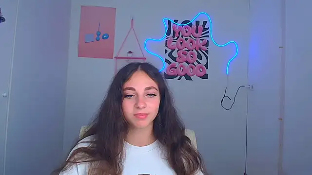 KissMeJulia online show from 07.10.26