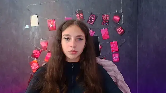 KissMeJulia online show from 07.24.26