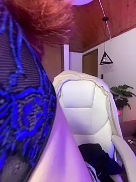 Snapshot of Maraia_pink18 chatting on 02.20.26 Maraia pink18 online show from 02.20.26