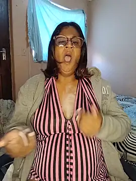indianstrawberrylips4u online show from 06.01.26